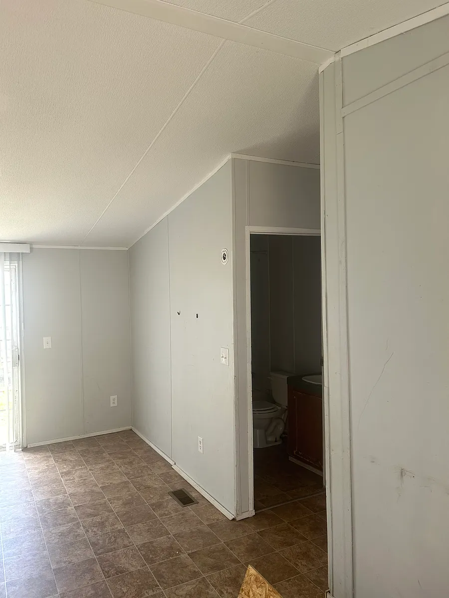 Building Photo - 2456 Emery Hills Dr #2456