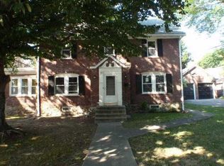 23 Suburban Rd, Worcester, MA 01602