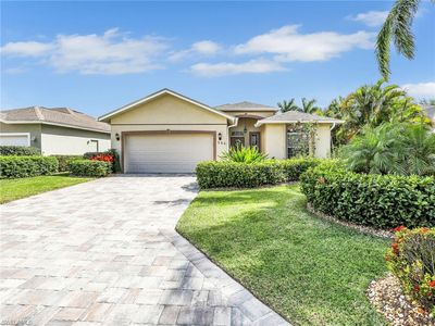 586 Crossfield CIR, Naples, FL, 34104