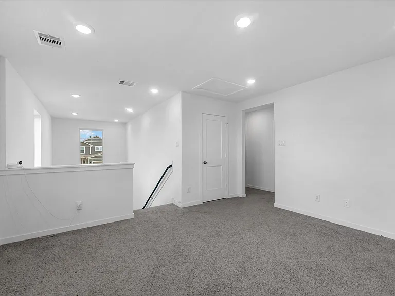 3914 Windy Whisper Dr — Photo 15