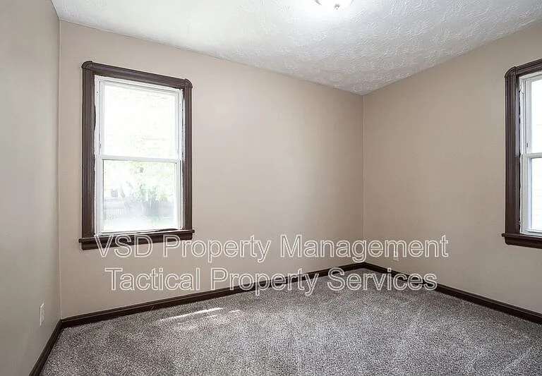 5120 Clement Ave — Photo 14
