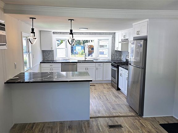 3rd image of 58 Betsy Ross Drive