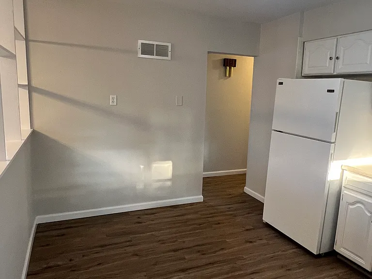 8941 Kidder Ave — Photo 11