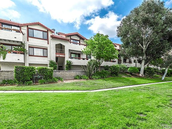 2nd image of 28039 Sarabande Ln Unit 116