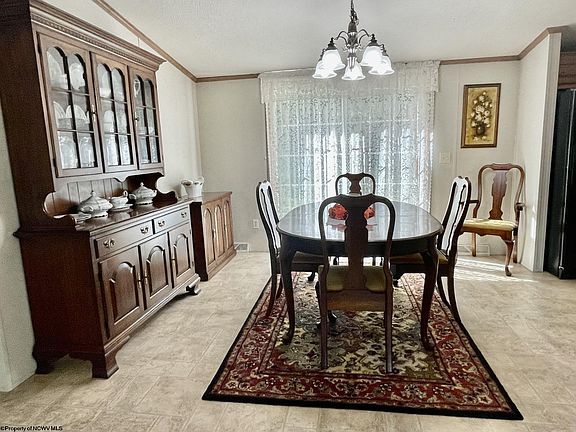 5th image of 202 One Apple Ln