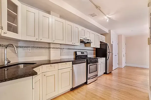 Rented by Compass | media 2