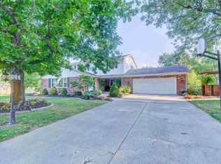 2405 W Woodbridge Dr, Muncie, IN 47304