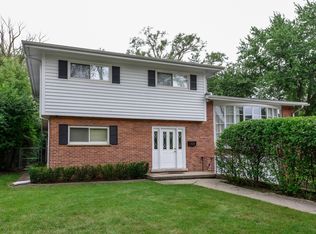 822 Sumac Rd, Highland Park, IL 60035