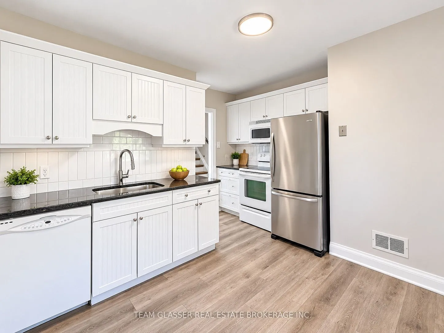 3 bed, $2,350 — Photo 3