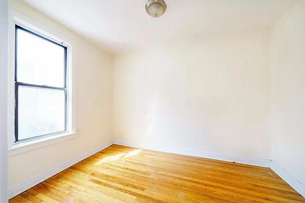 Rented by Douglas Elliman | media 15