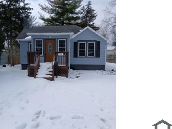 214 Goodrich St, Belvidere, IL 61008