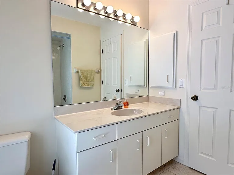 5024 Southern Pine Cir — Photo 47