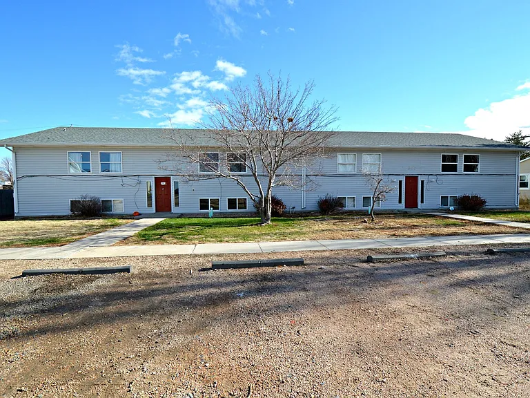 219 Applewood Ct #A-D — Photo 1