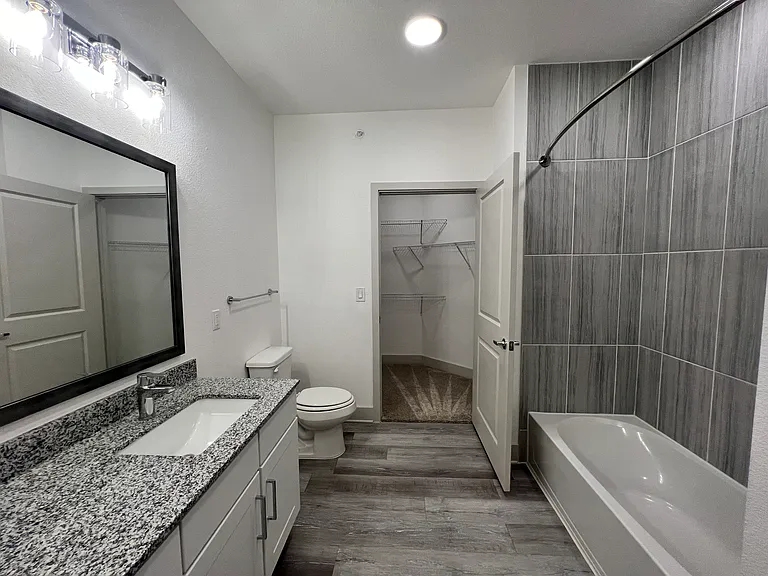 Hackberry Ln — Photo 14
