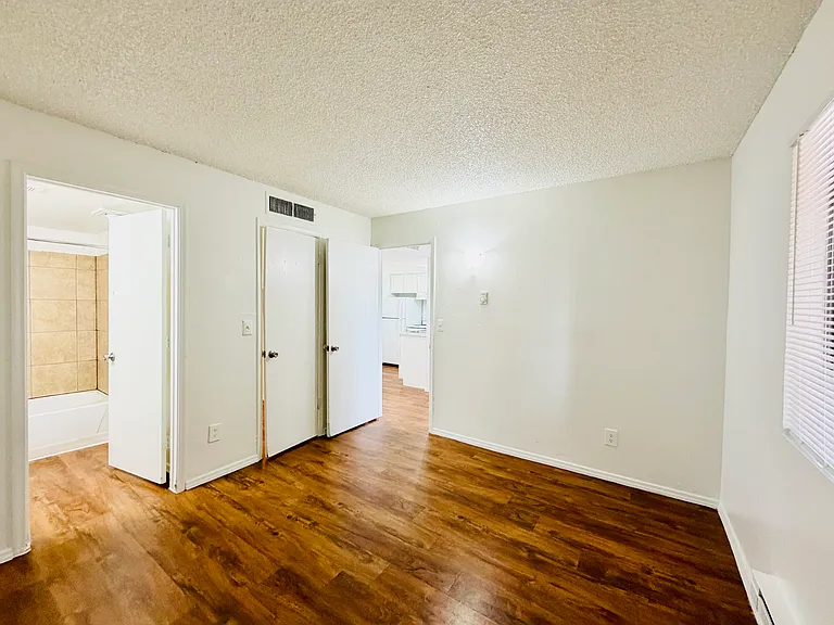 Santa Cruz Apartments - Studios, 1 Bedroom and 2 Bedrooms with Pool! — Photo 20