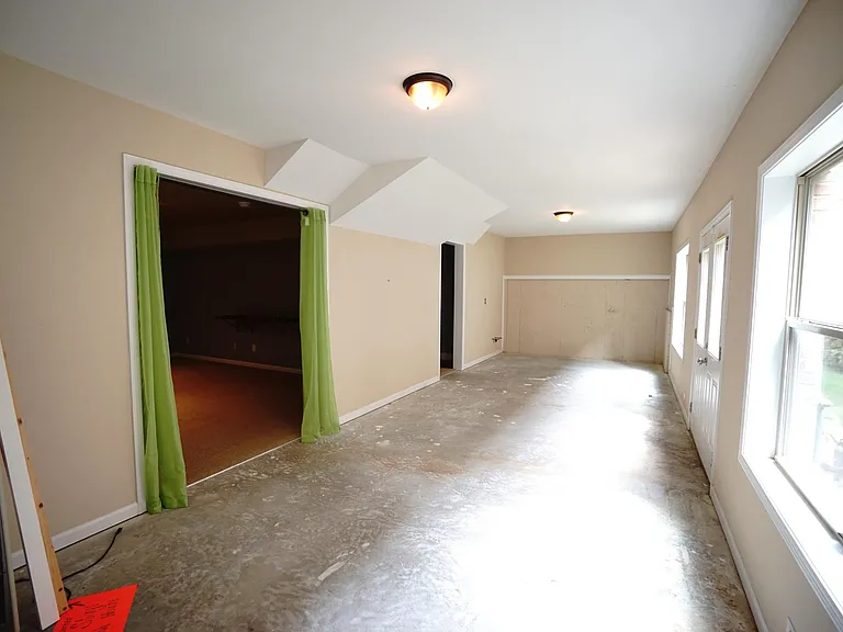 1868 Austins Pointe Dr — Photo 38