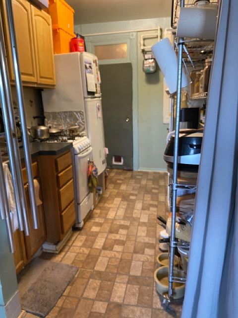 1st image of 429 W 45th St #5RE