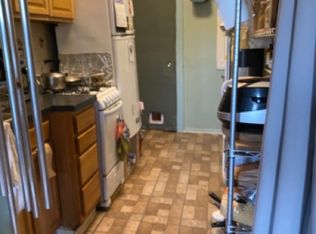 429 W 45th St #5RE, New York, NY 10036