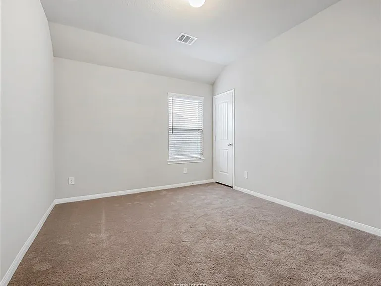 4717 Los Pines Way — Photo 10