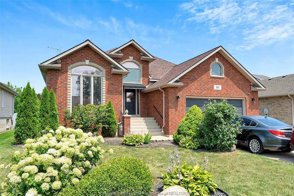 3 bed, $2,600 — Photo 1