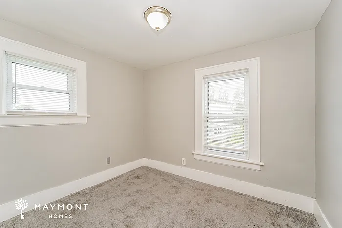 788 Saxon Ave — Photo 14