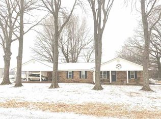 948 George Weakley Rd, Dyersburg, TN 38024