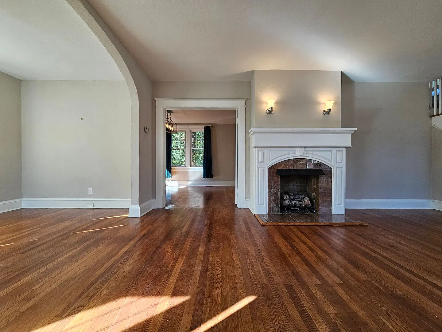 Cozy three bedroom home, updated kitchen, ample living space, pet friendly with fenced yard and o... — Photo 4