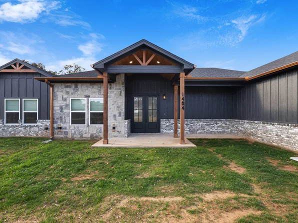 1404 Faulkner Rd, Sunset, TX 76270