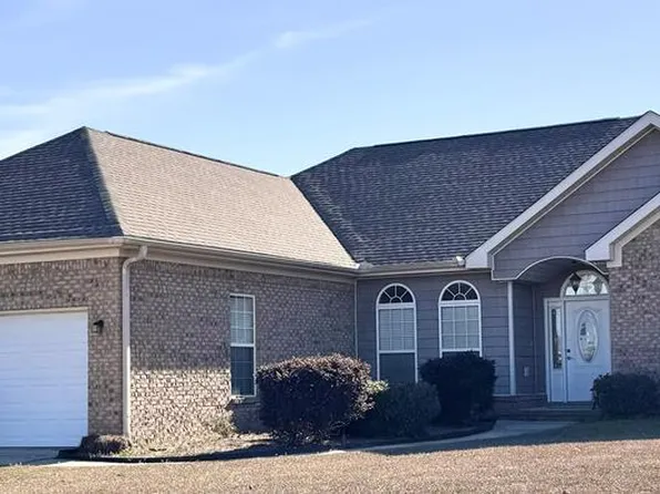 379 Hannah Rd, Level Plains, AL 36322