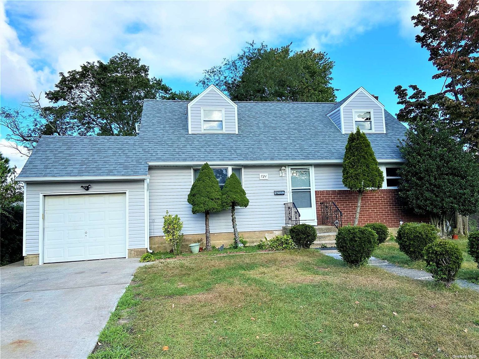 724 Newbridge Road, Bellmore, NY 11710 Zillow