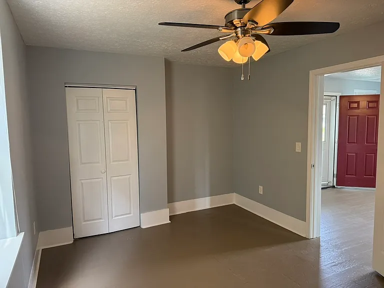 1740 E Market St — Photo 19