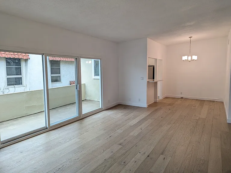 12324 Montana Ave #7 — Photo 1