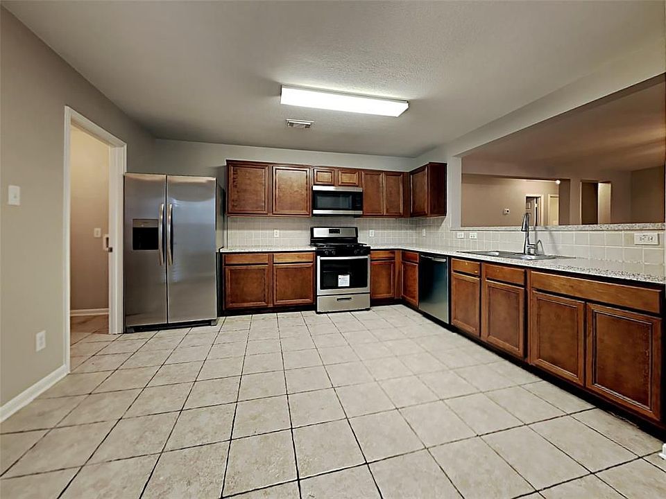 2nd image of 8134-8134 Tassel Field Ln