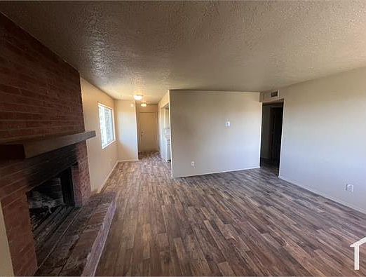 1st image of 301 Dunes Pl SE #3