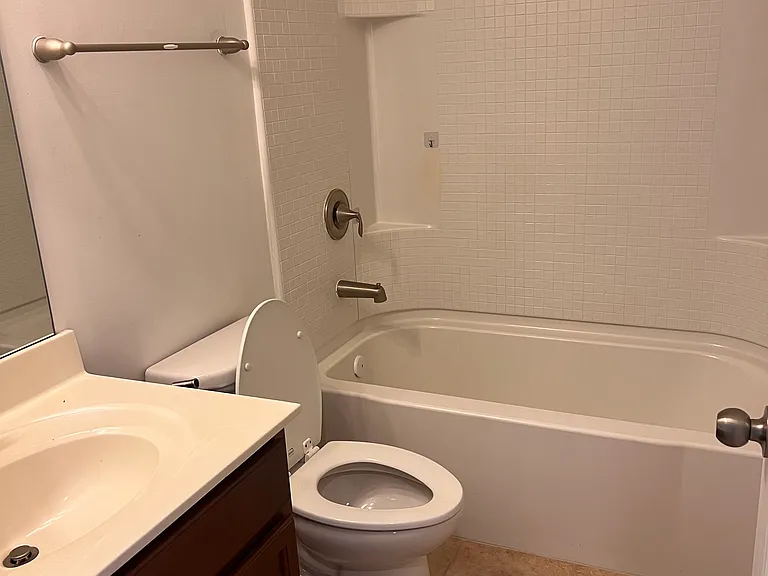 4145 Hammond Bridge Dr — Photo 11