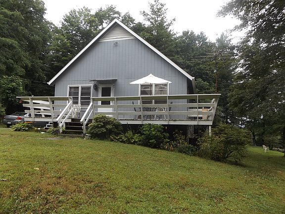 2nd image of 411 Crestwood Dr