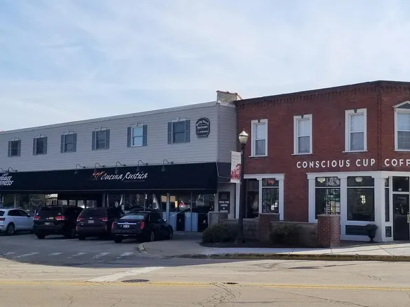 9 S Spring St, Cary, IL 60013