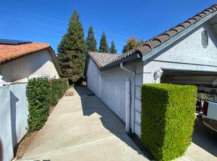 2465 Gibson Ave, Clovis, CA 93611
