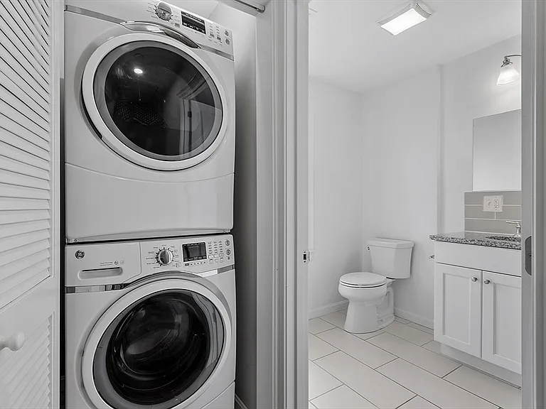 27 Mill St #D — Photo 17