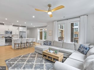 1675 Bandit Loop UNIT 201B, Reston, VA 20190