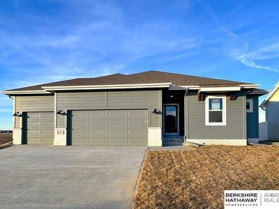 18470 Palisades Dr, Omaha, NE, 68136