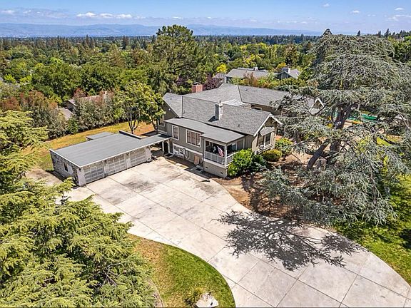 3rd image of 730 Mora Dr #1