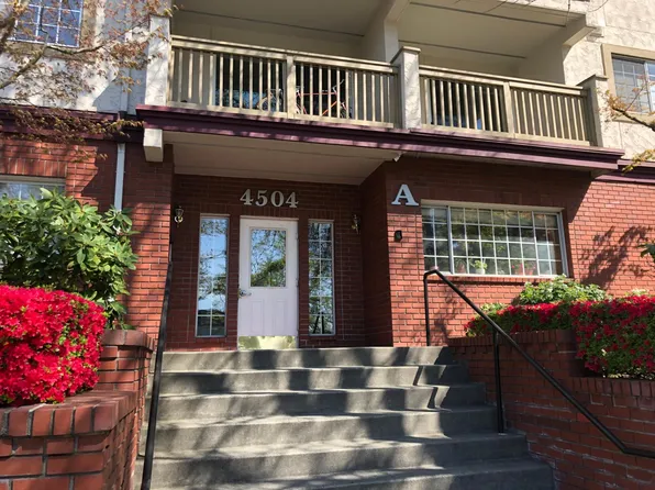 Washington Square Apartments