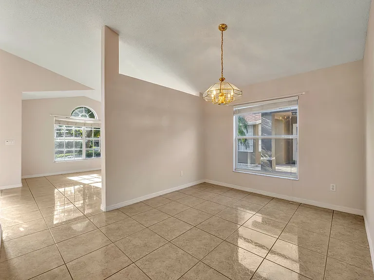 3136 Crystal Creek Blvd — Photo 11