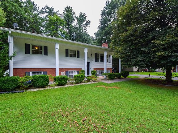 2000 Truman Hill Rd Hardy VA-large-002-2