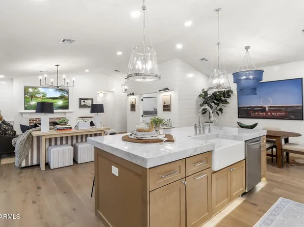 4854 E BLANCHE Drive, Scottsdale, AZ 85254