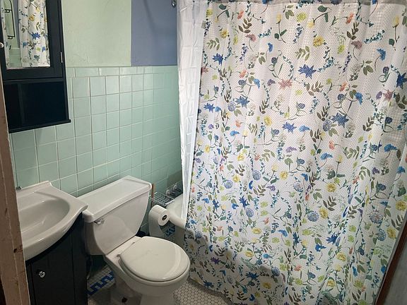 4th image of 4222 Oregon Ave APT 2S
