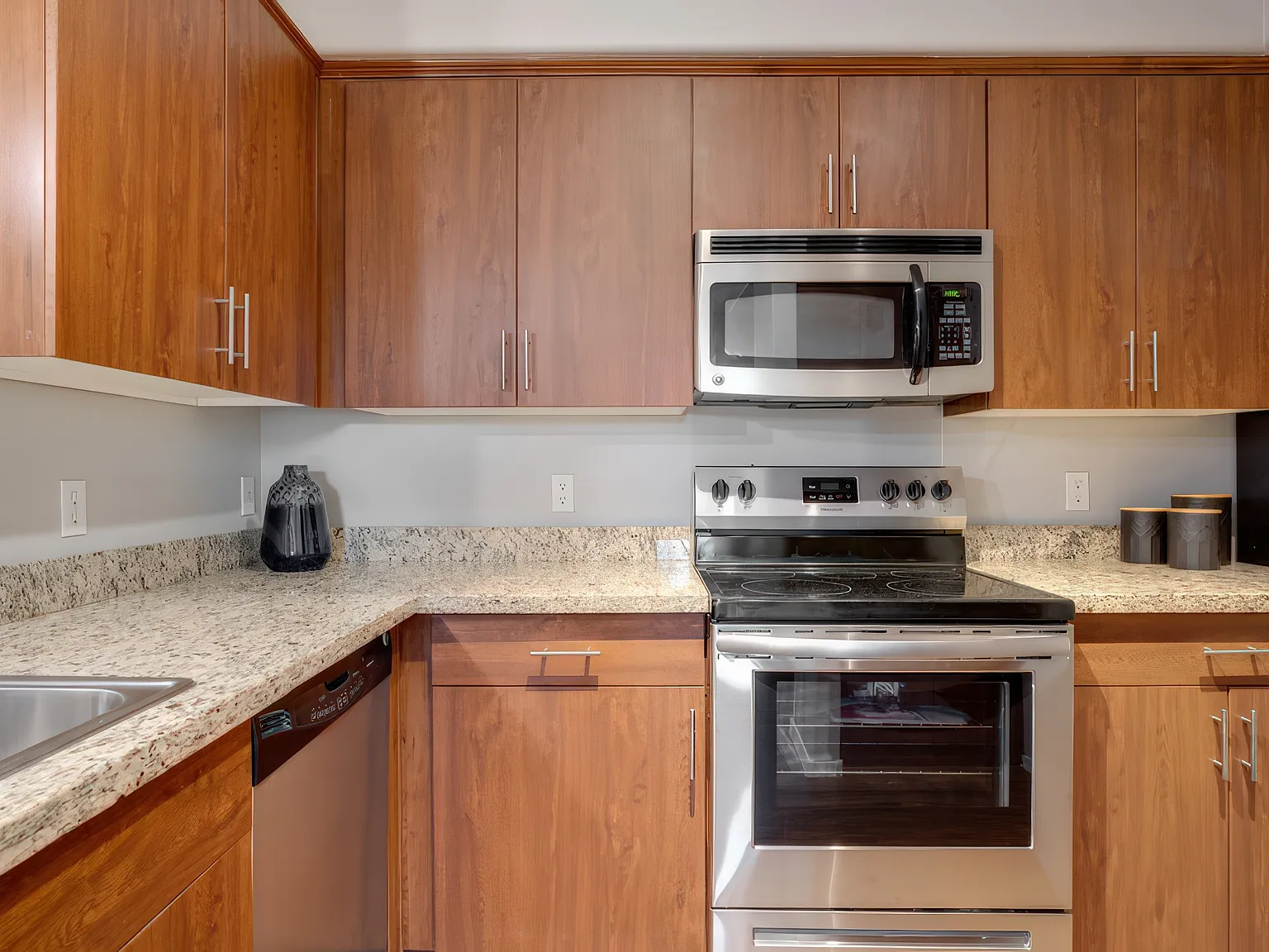 Ashton Pointe — Photo 4