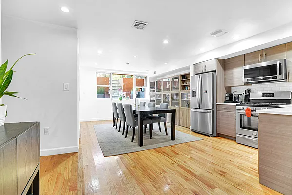 Rented by EXP Realty NYC | media 27