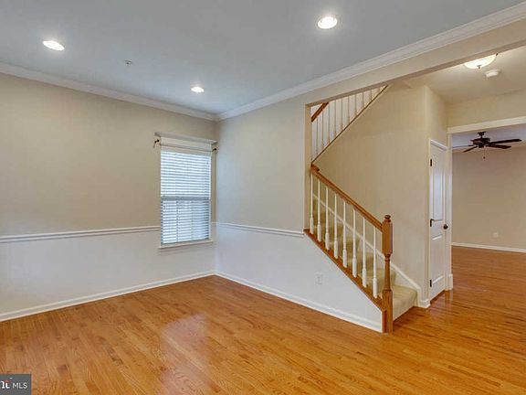 4th image of 17217 Continental Dr